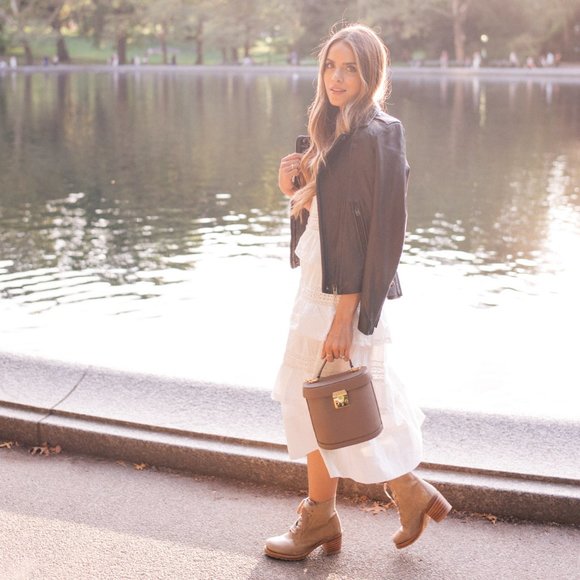 RARE Frye Sabrina 6G White Leather Retro Lace Up Combat Wood Heel Ankle Booties - Picture 6 of 16